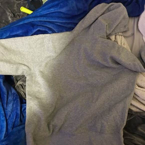 Nike sweater - Picture 2 of 2